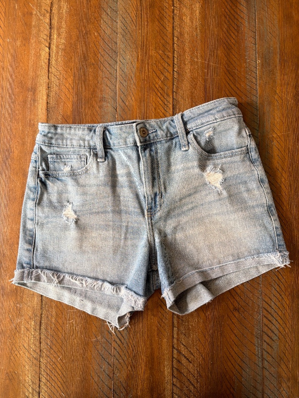 Women’s Hollister Distressed Denim Jean Shorts High Rise Midi 28